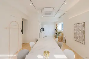 북유럽 감성 화이트톤 연남동 소호 오피스